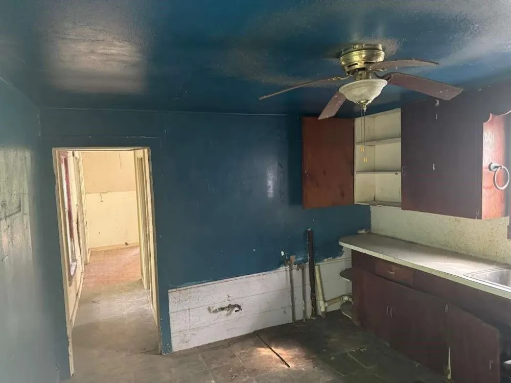 712 Park Street Sinton, TX 78387