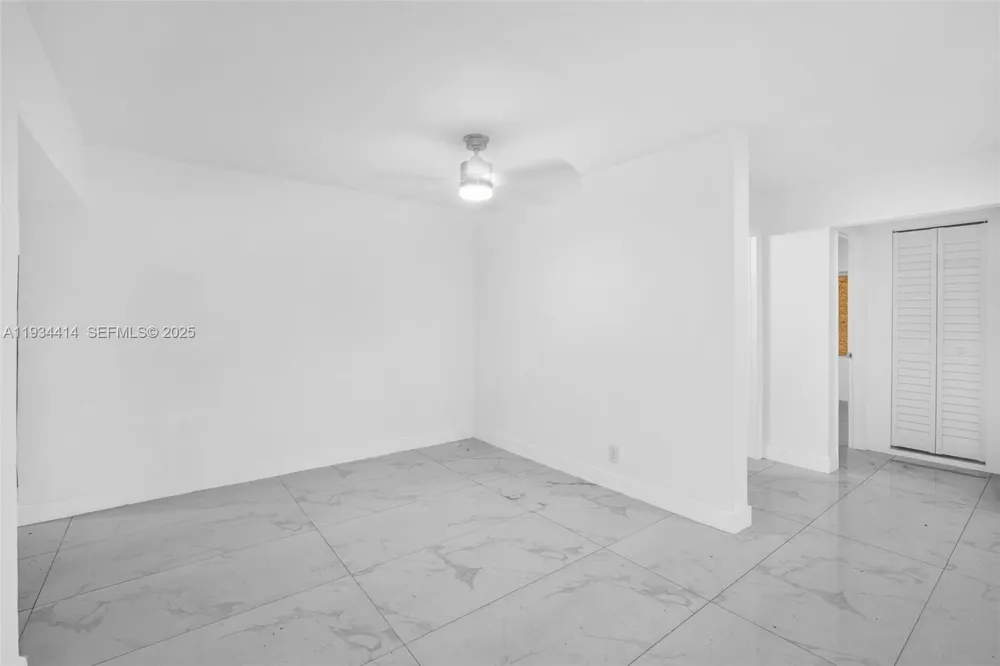 265 NW 135th North Miami, FL 33168