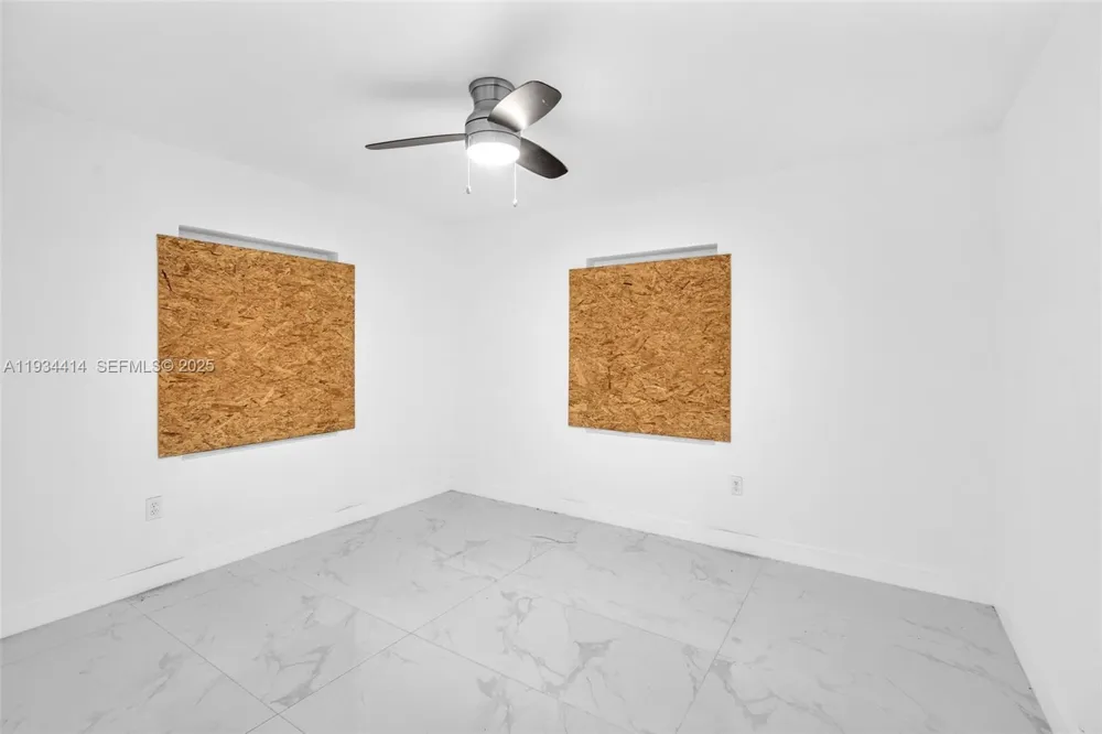 265 NW 135th North Miami, FL 33168