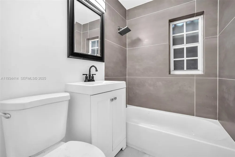 265 NW 135th North Miami, FL 33168