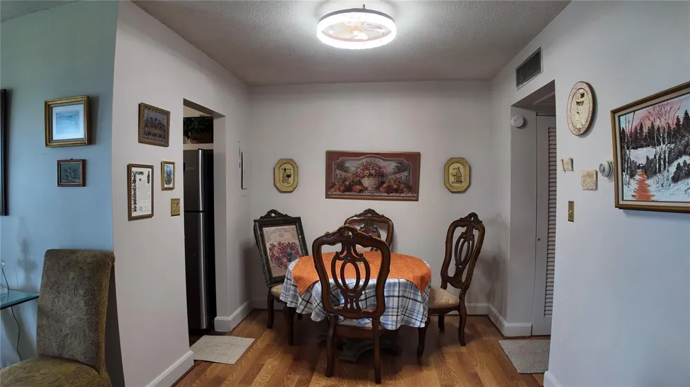 1600 W LAKE PARKER DRIVE #B23 Lakeland, FL 33805