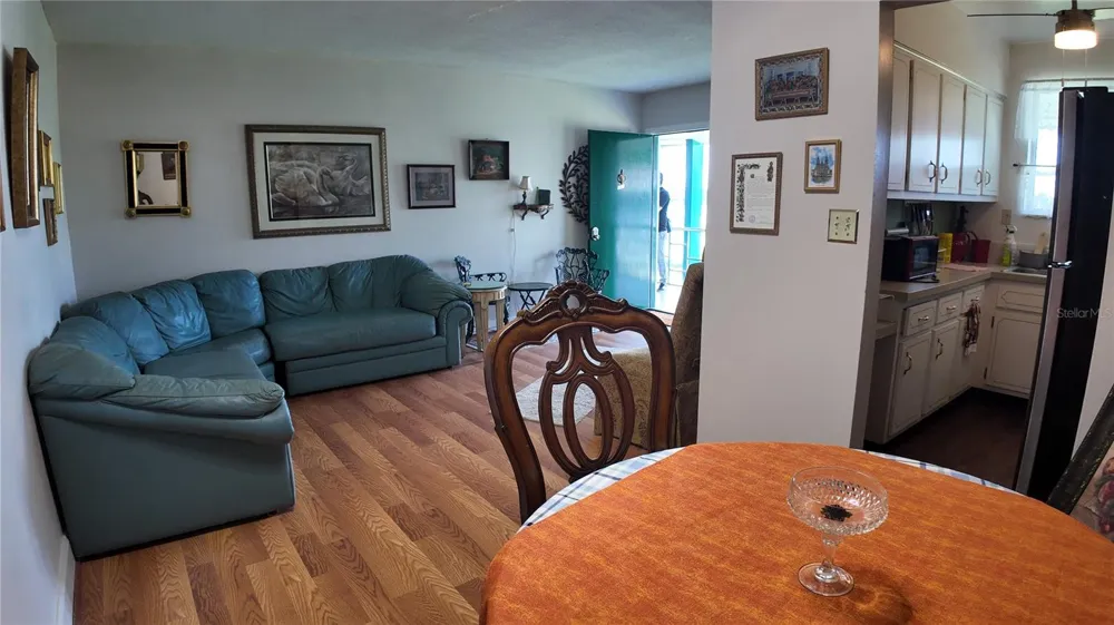 1600 W LAKE PARKER DRIVE #B23 Lakeland, FL 33805