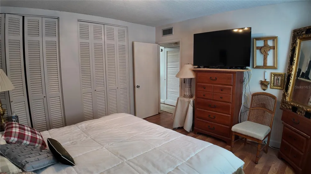 1600 W LAKE PARKER DRIVE #B23 Lakeland, FL 33805