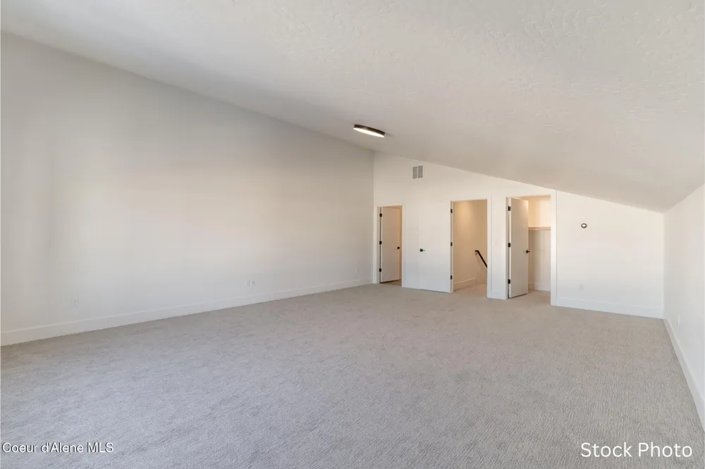 964 E STEEPLE CHASE ROAD Hayden, ID 83835