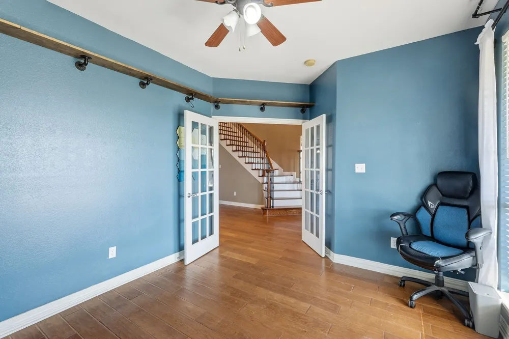 102 Van Meter Drive Aurora, TX 76078