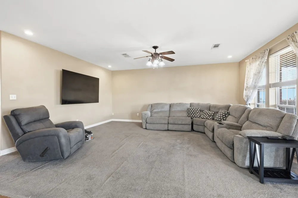 102 Van Meter Drive Aurora, TX 76078