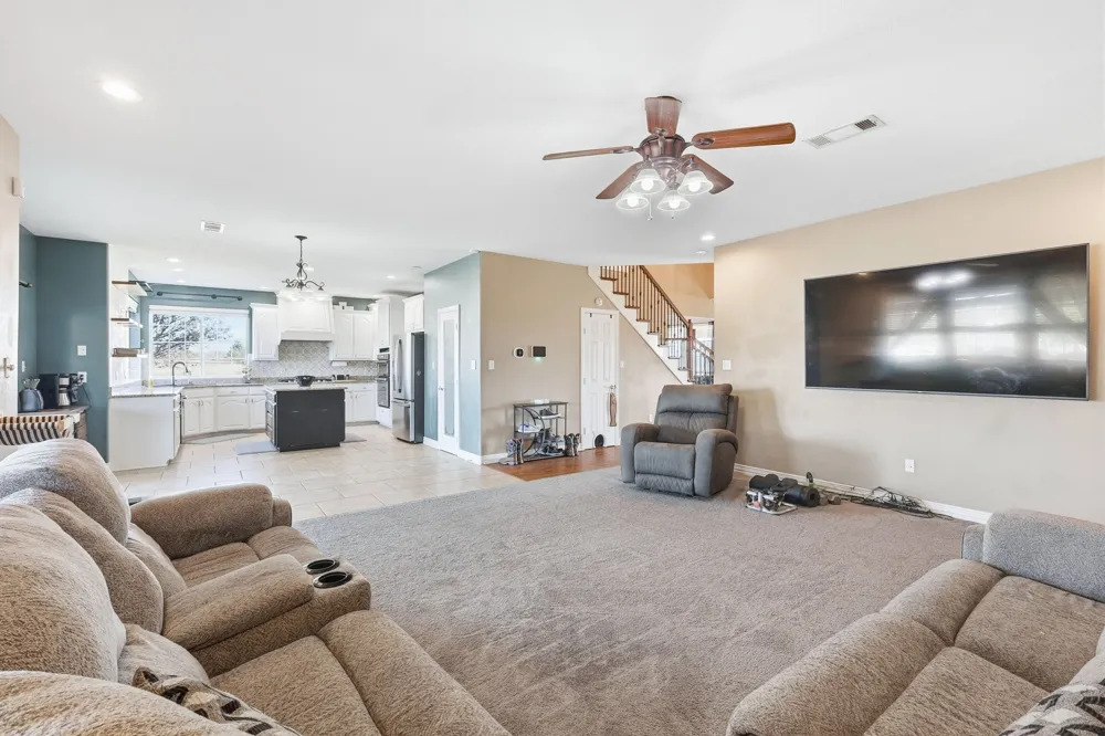 102 Van Meter Drive Aurora, TX 76078