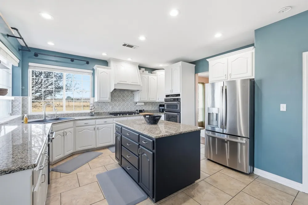 102 Van Meter Drive Aurora, TX 76078
