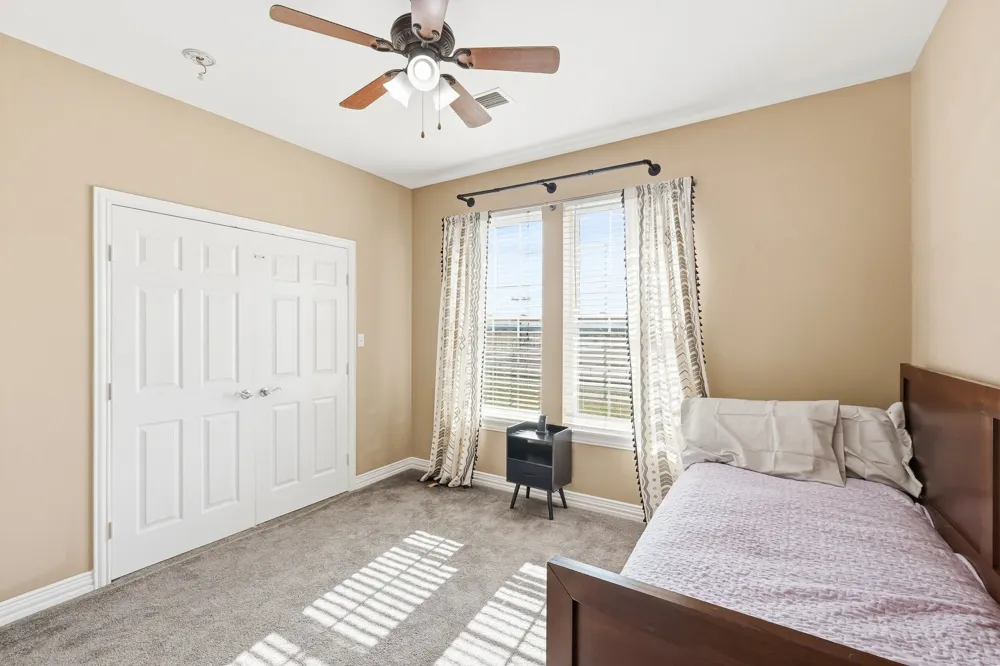 102 Van Meter Drive Aurora, TX 76078