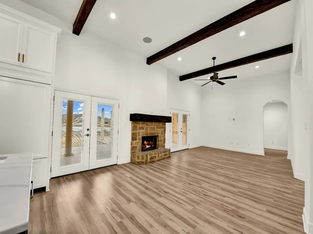 525 S Sugartree Drive Lipan, TX 76462