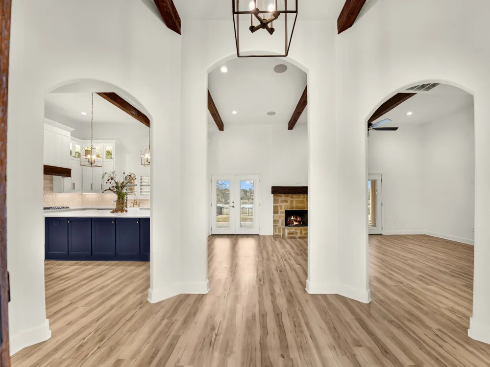 525 S Sugartree Drive Lipan, TX 76462