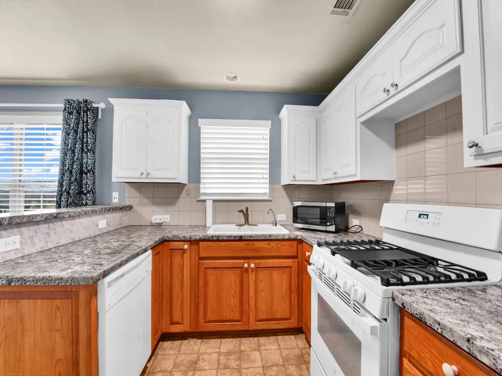 525 S Sugartree Drive Lipan, TX 76462