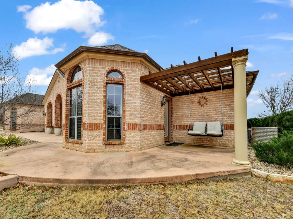 525 S Sugartree Drive Lipan, TX 76462