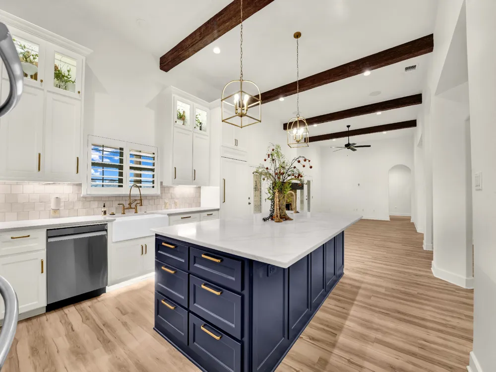 525 S Sugartree Drive Lipan, TX 76462