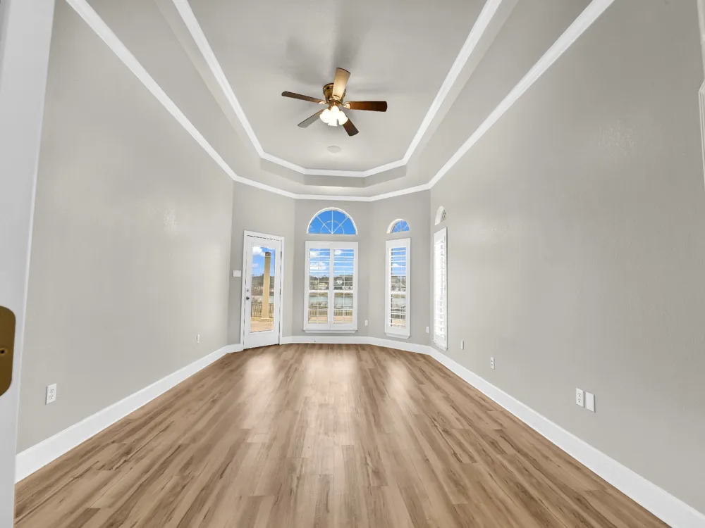 525 S Sugartree Drive Lipan, TX 76462