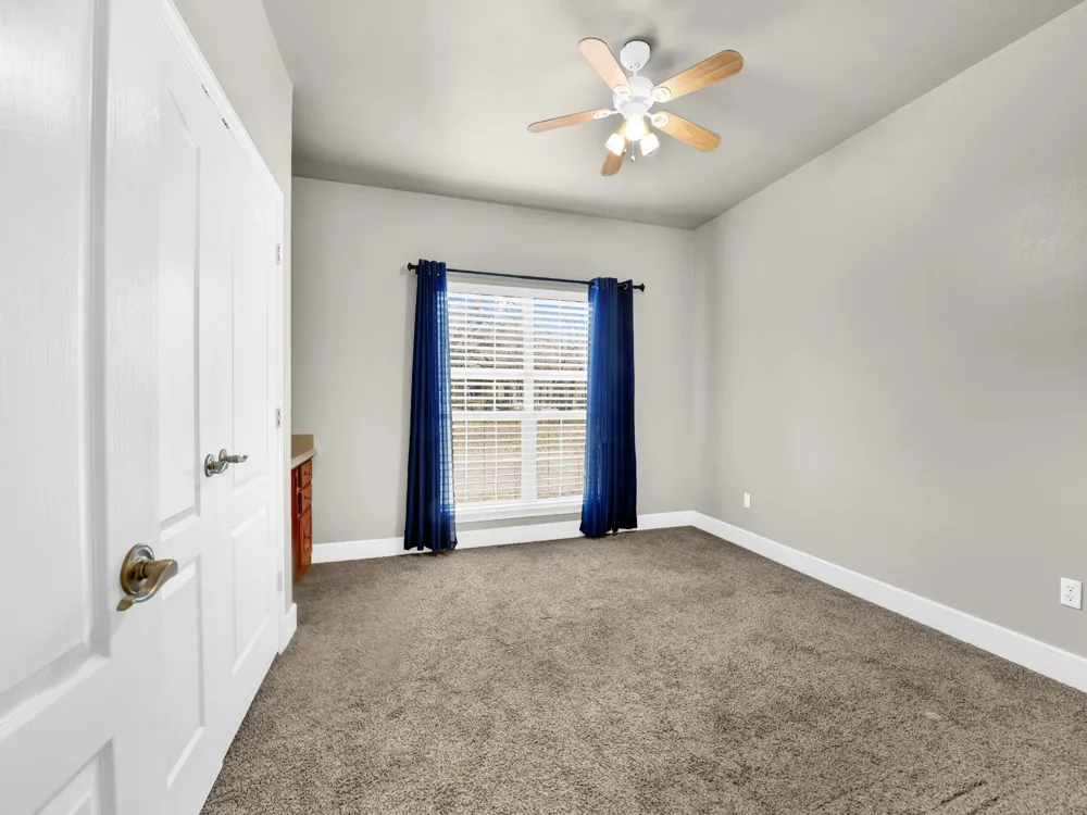 525 S Sugartree Drive Lipan, TX 76462