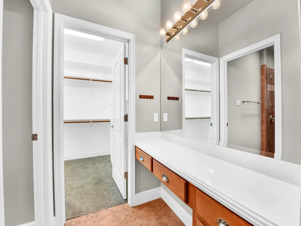 525 S Sugartree Drive Lipan, TX 76462