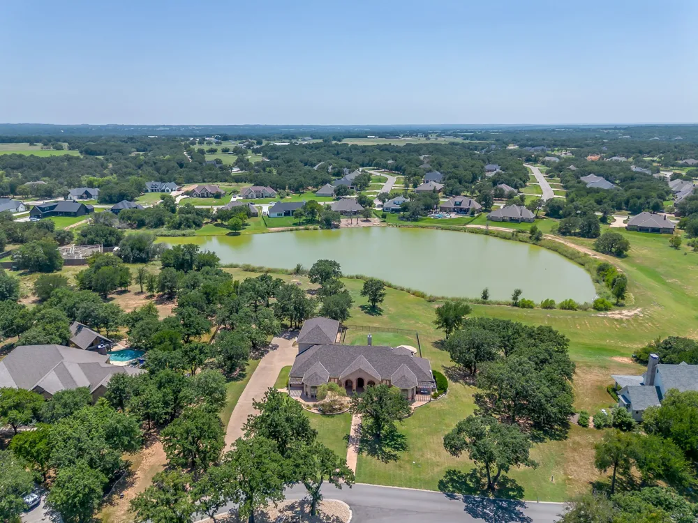 525 S Sugartree Drive Lipan, TX 76462