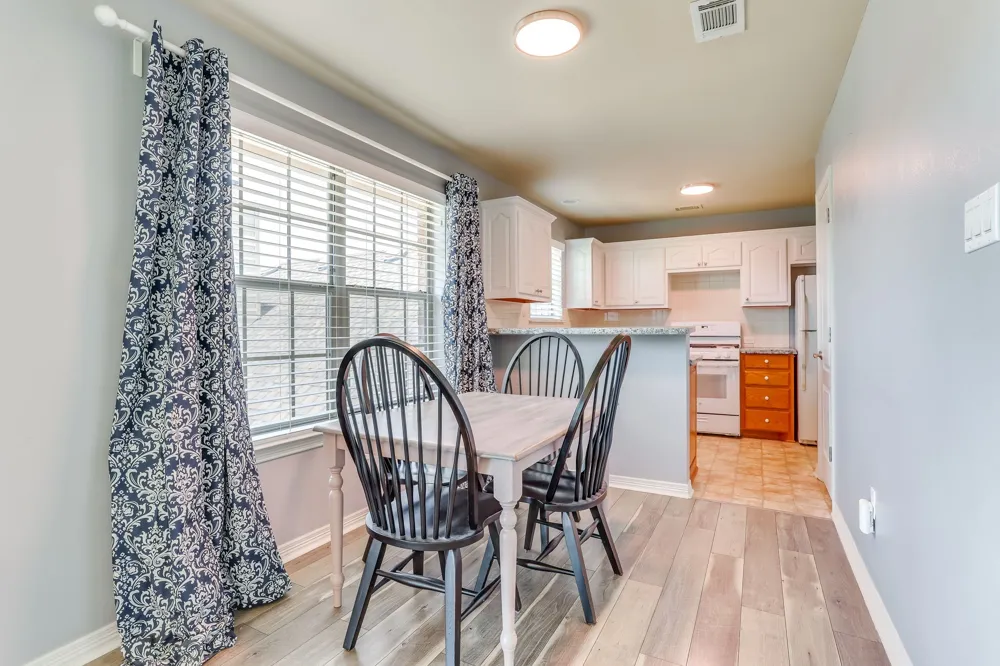 525 S Sugartree Drive Lipan, TX 76462