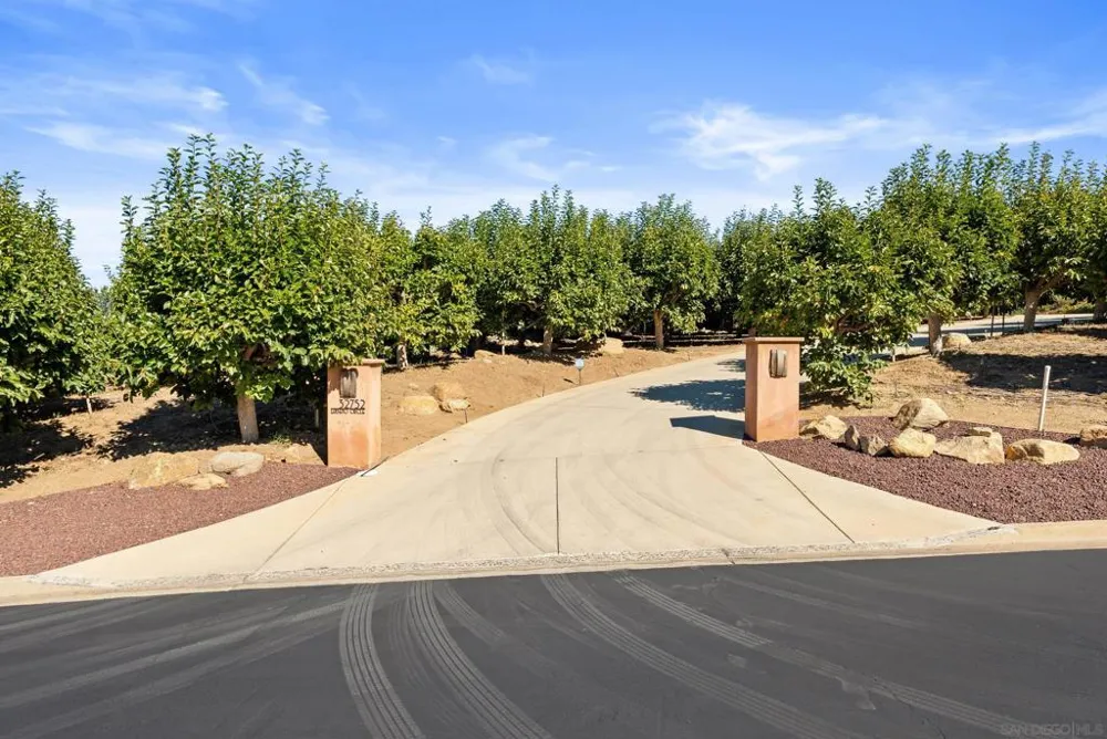 32752 Luiseno Circle Dr Pauma Valley, CA 92061