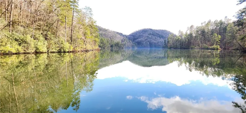 361 Vista Dell Lane Tallulah Falls, GA 30573