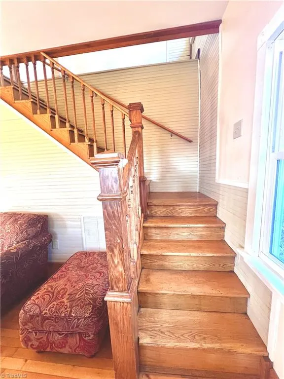 53 Wagoner Street Sparta, NC 28675