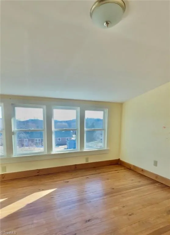 53 Wagoner Street Sparta, NC 28675