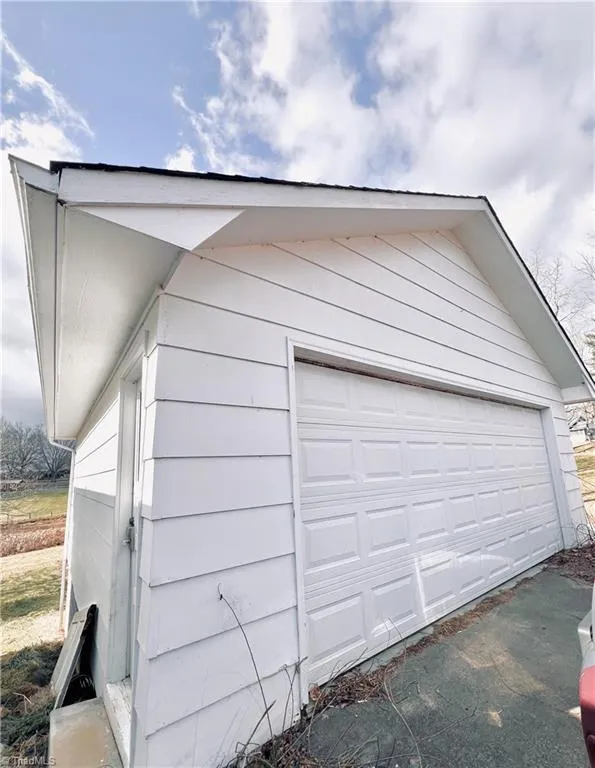 53 Wagoner Street Sparta, NC 28675