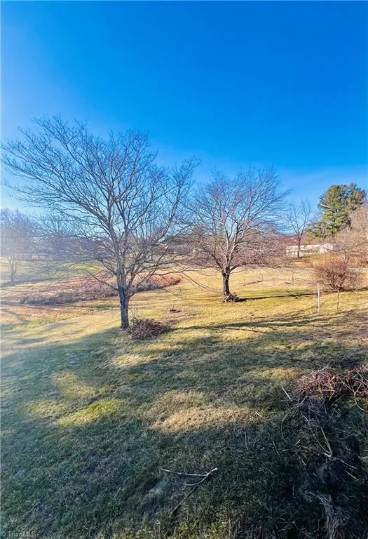 53 Wagoner Street Sparta, NC 28675