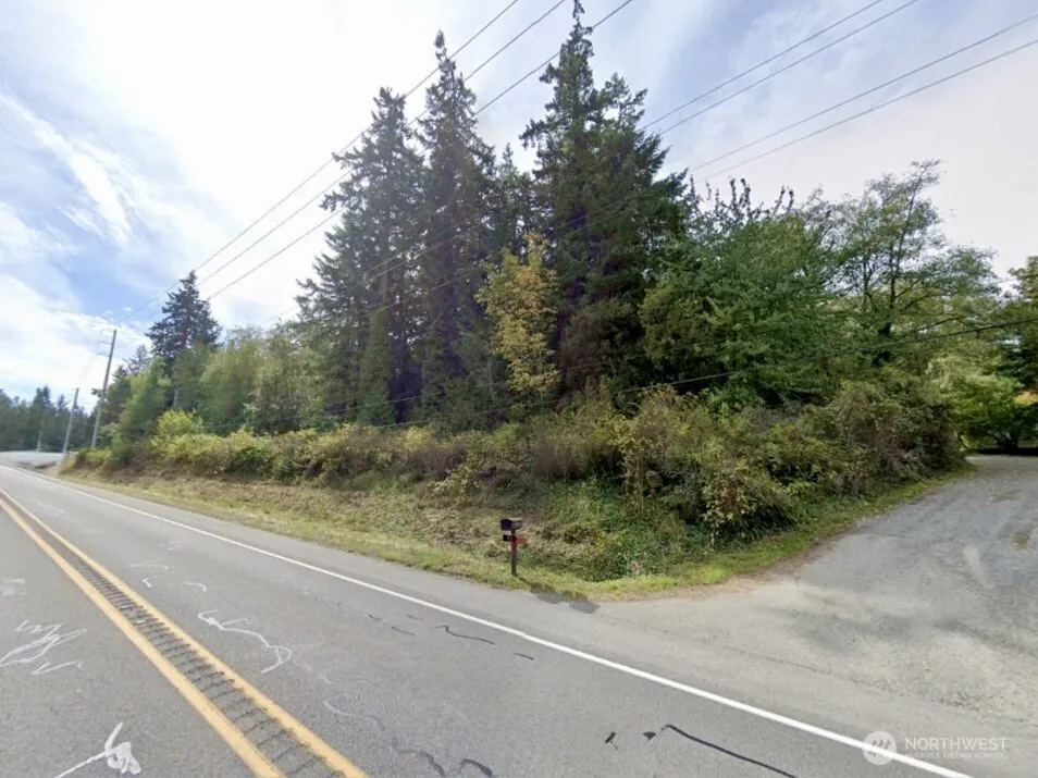 24503 State Route 525 Greenbank, WA 98253