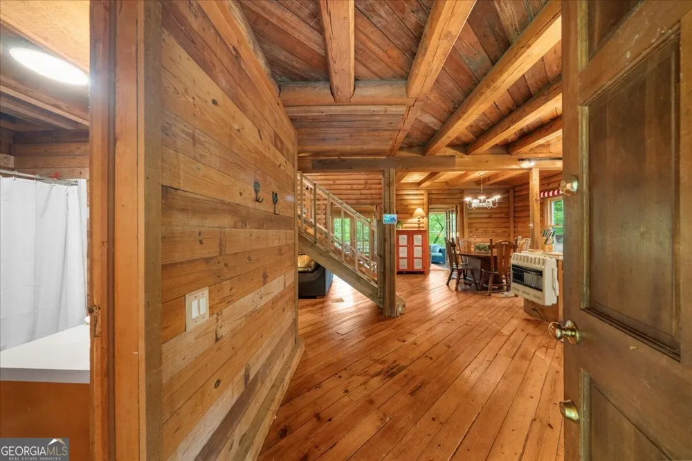 15 Bailey ST Whitesburg, GA 30185