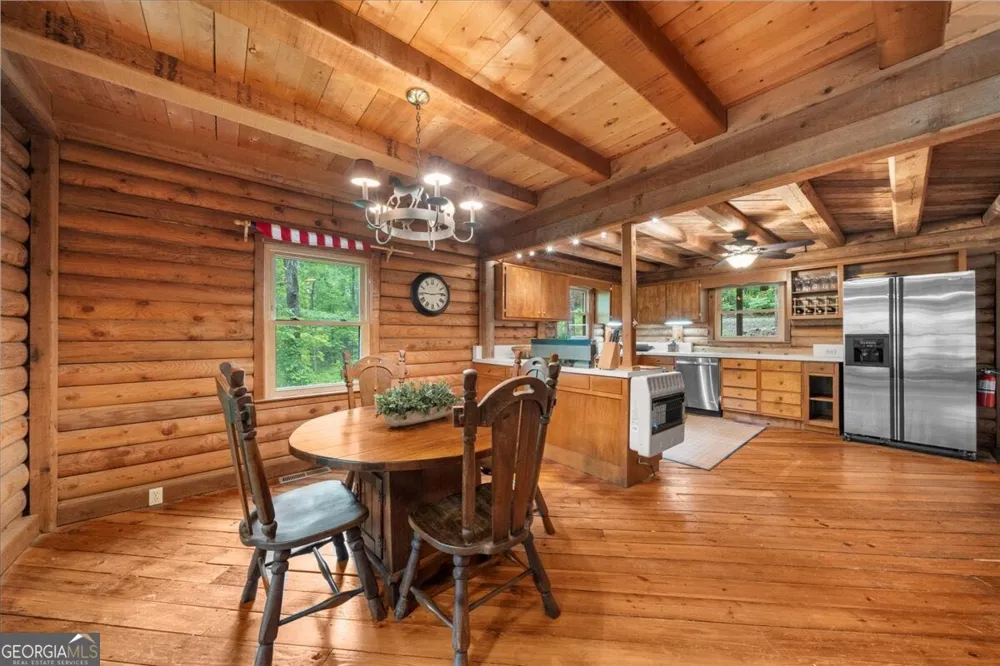 15 Bailey ST Whitesburg, GA 30185