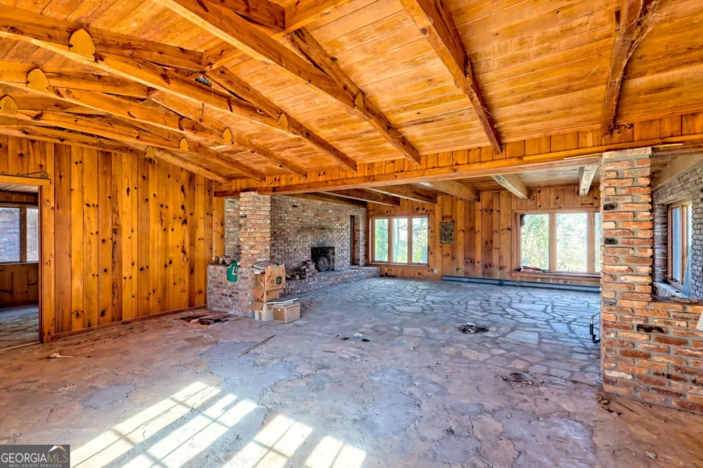 314 Lakeside DR Hiawassee, GA 30546