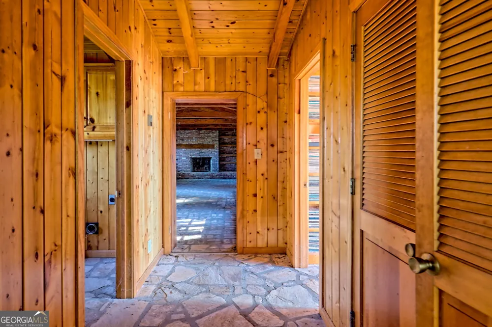 314 Lakeside DR Hiawassee, GA 30546