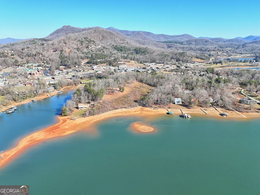 314 Lakeside DR Hiawassee, GA 30546