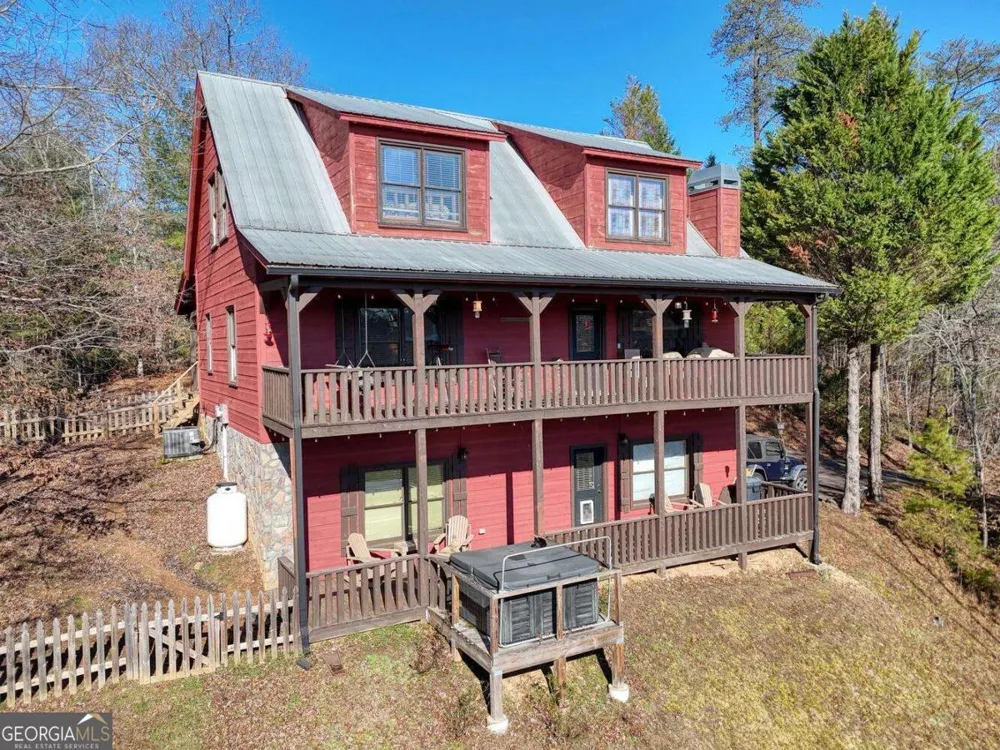 2567 Todd Shook RD Young Harris, GA 30582