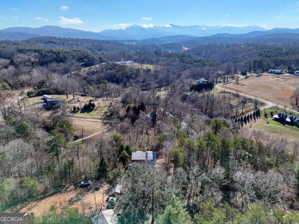 2567 Todd Shook RD Young Harris, GA 30582