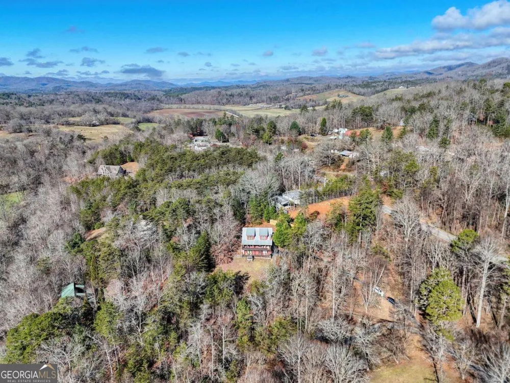 2567 Todd Shook RD Young Harris, GA 30582