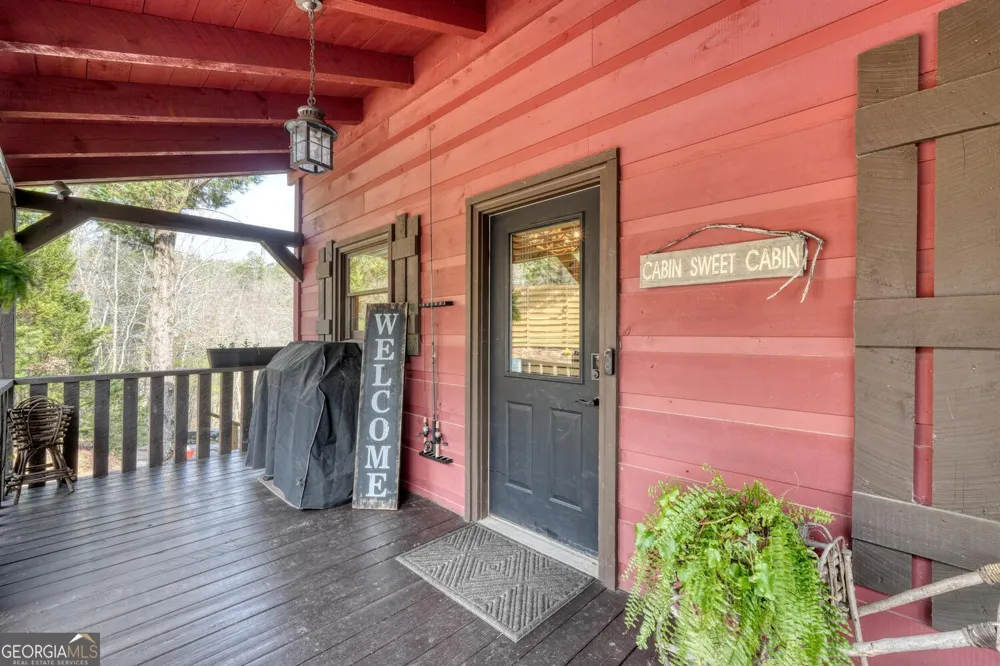 2567 Todd Shook RD Young Harris, GA 30582