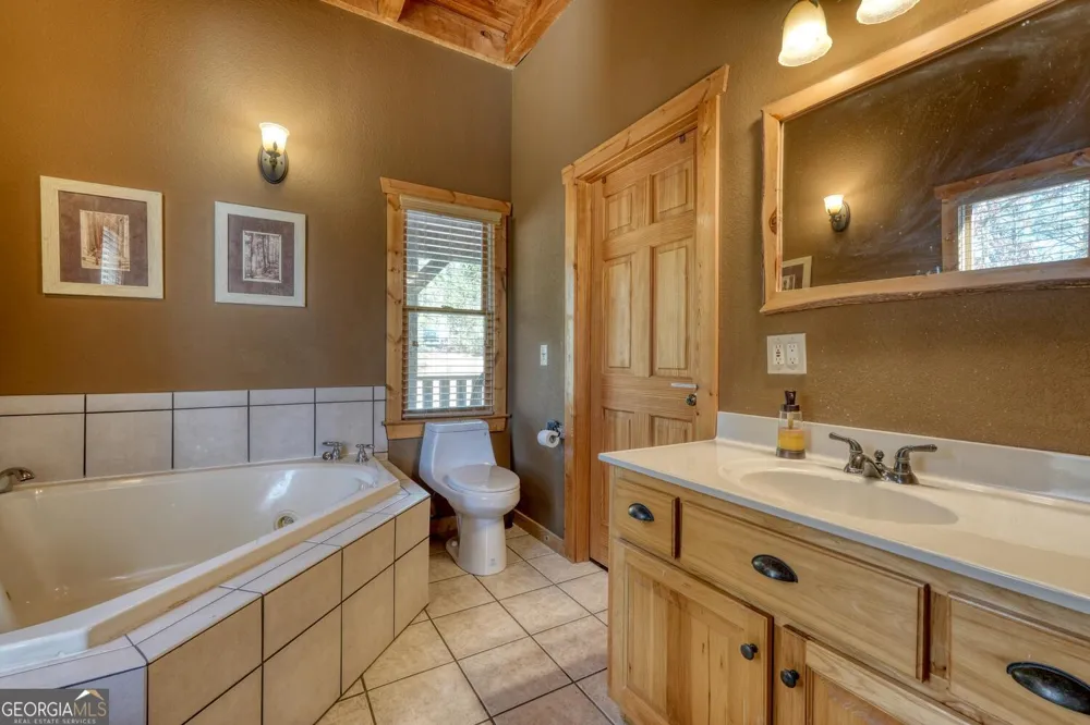 2567 Todd Shook RD Young Harris, GA 30582