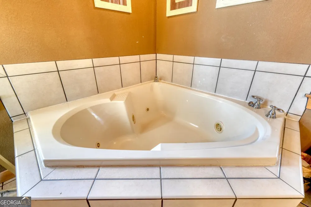 2567 Todd Shook RD Young Harris, GA 30582