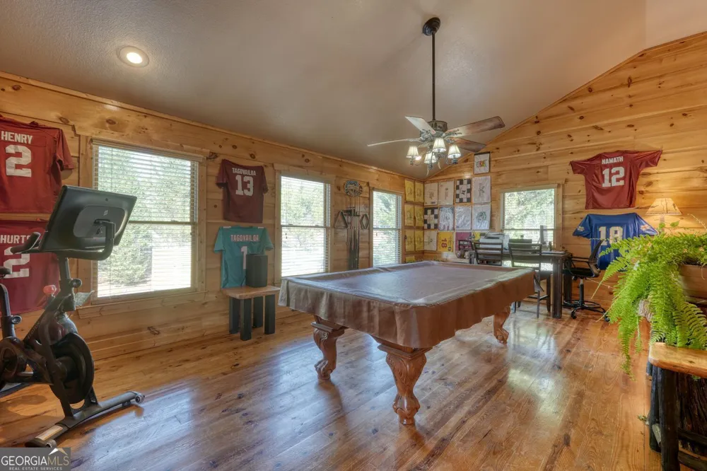 2567 Todd Shook RD Young Harris, GA 30582