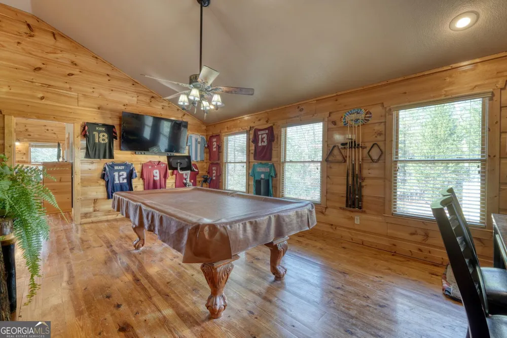 2567 Todd Shook RD Young Harris, GA 30582