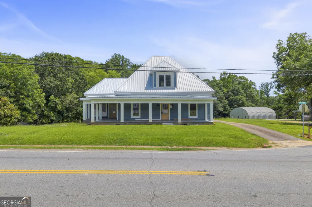 263 General Daniel AVE S Danielsville, GA 30633