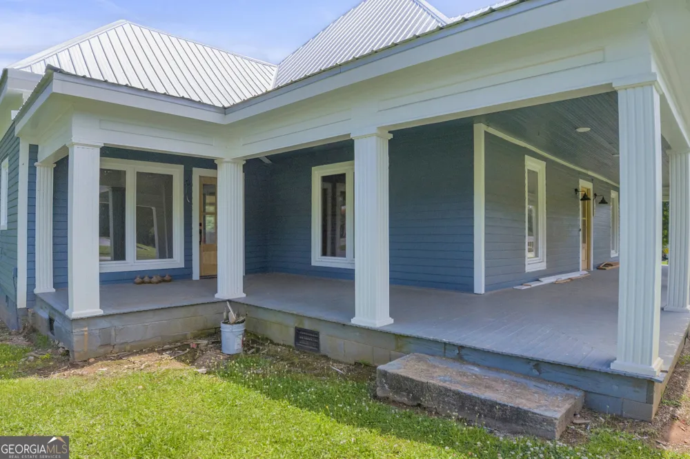 263 General Daniel AVE S Danielsville, GA 30633