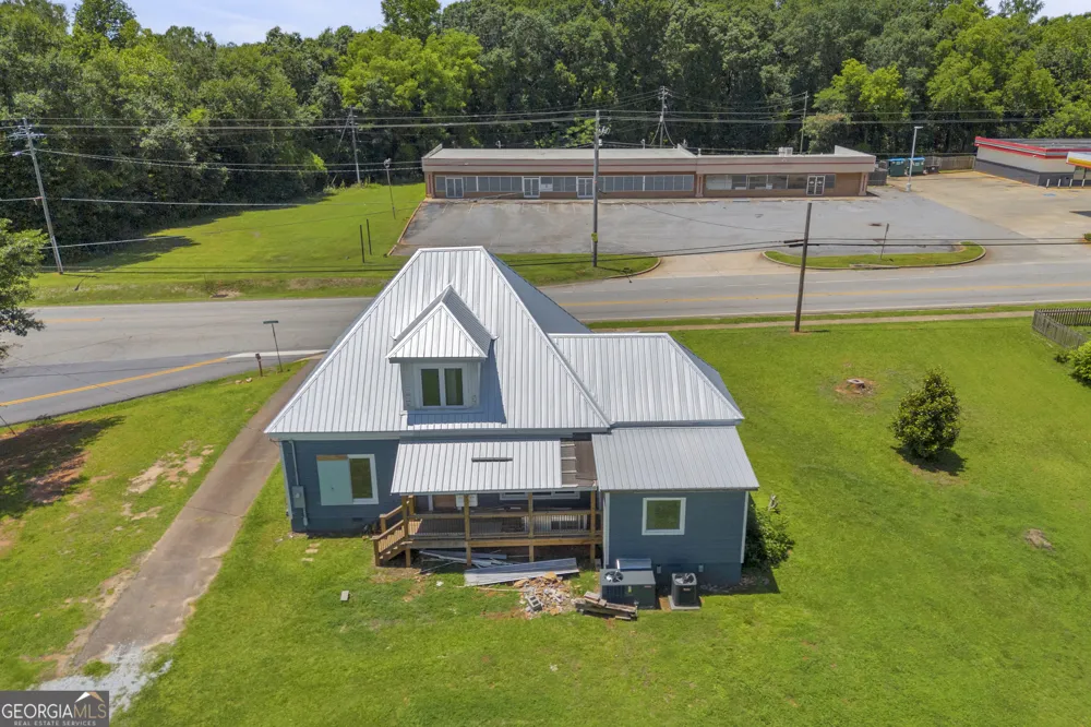263 General Daniel AVE S Danielsville, GA 30633