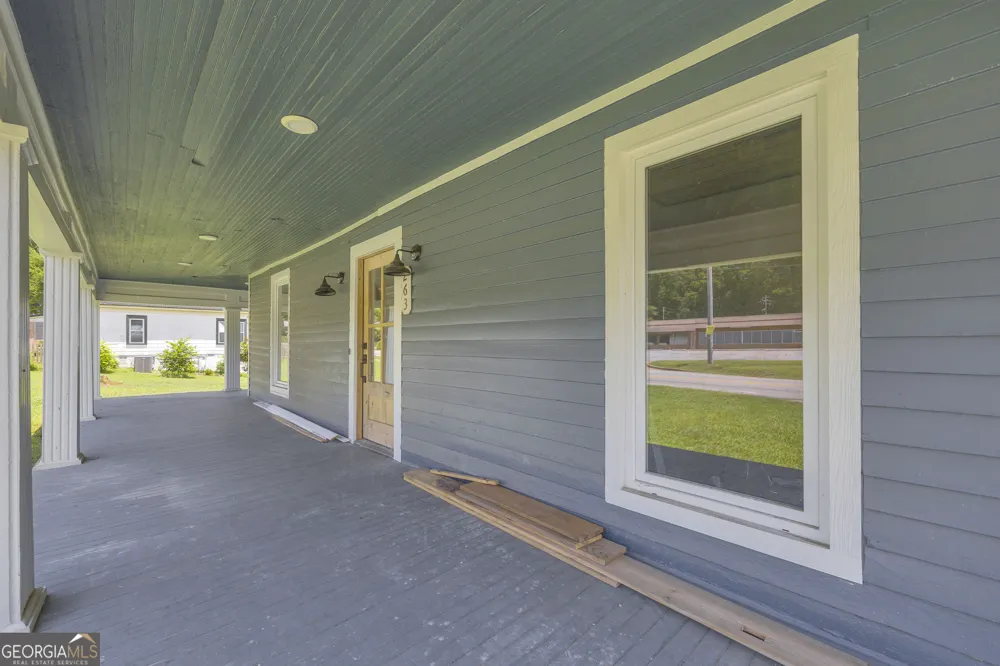 263 General Daniel AVE S Danielsville, GA 30633