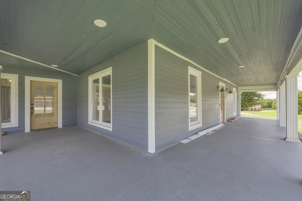 263 General Daniel AVE S Danielsville, GA 30633