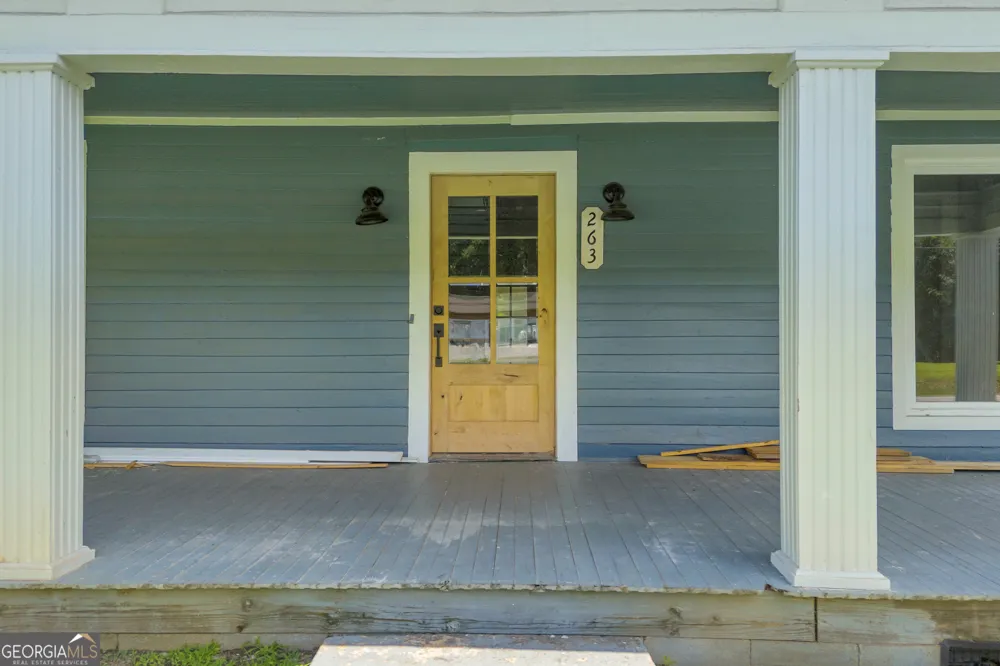 263 General Daniel AVE S Danielsville, GA 30633