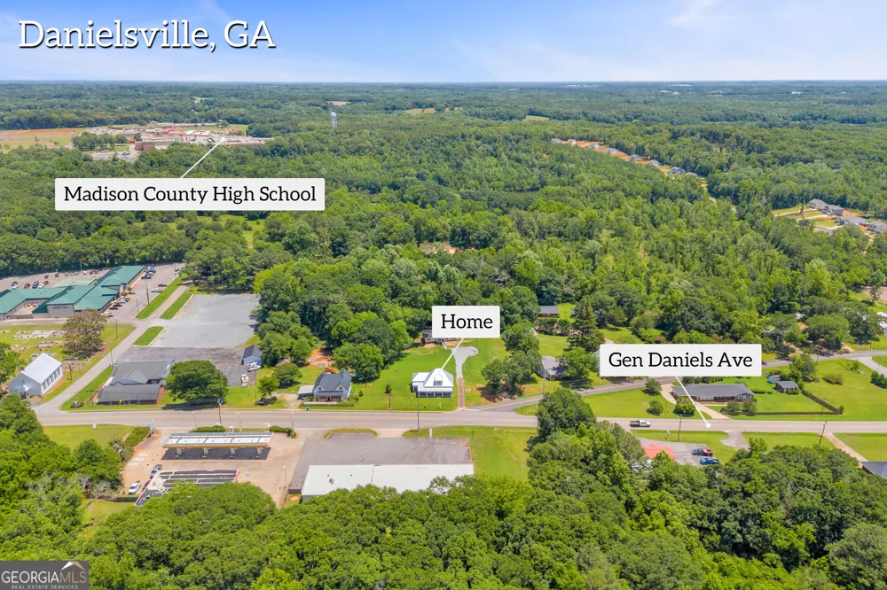 263 General Daniel AVE S Danielsville, GA 30633